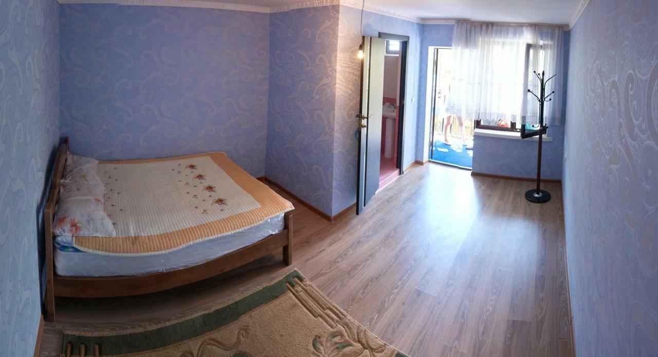 Guest House Kutchu Kaji-Say Екстериор снимка