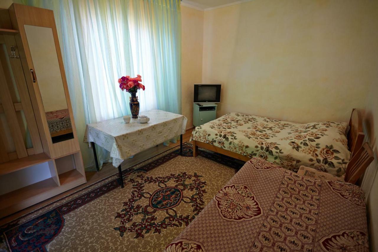 Guest House Kutchu Kaji-Say Екстериор снимка